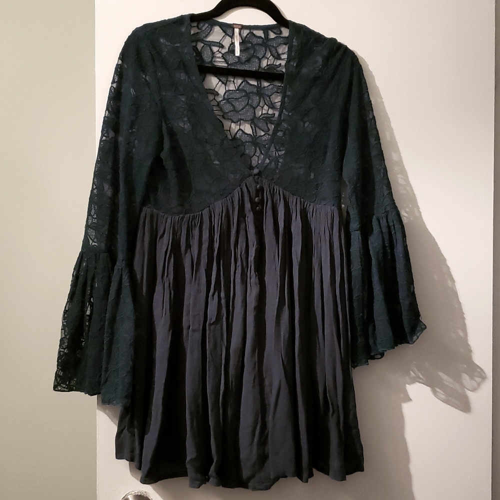 Free People lace dress with bell sleeves - S